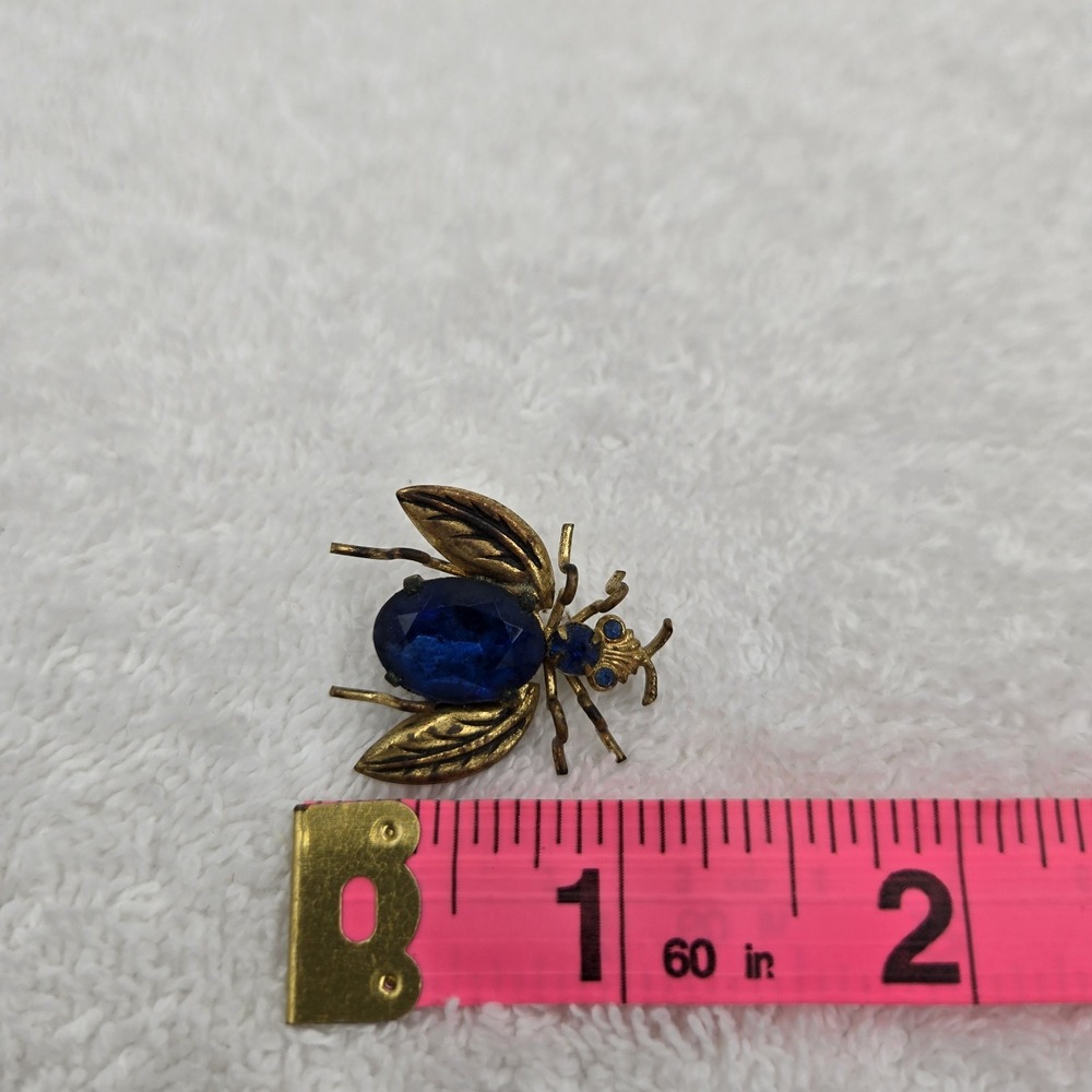 Vintage Bug Bee Beetle Wasp Insect Brass Blue Rhinestones  Brooch Lapel Pin - Picture 6 of 6